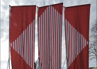 boissy141122 219  &#34;Daniel Buren : 3 drapeaux pour un losange ou le rouge est mis&#34; (Daniel Buren)